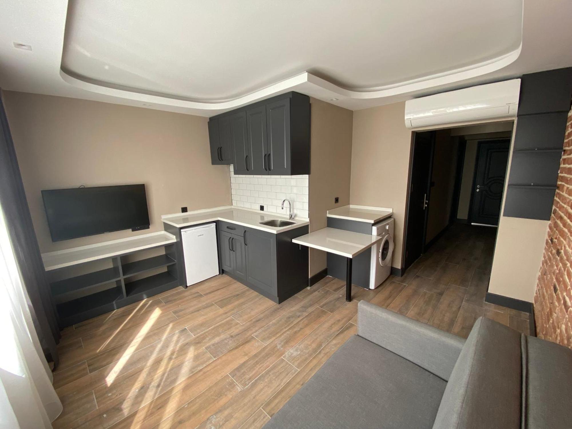 Отель Delta & Old 3*